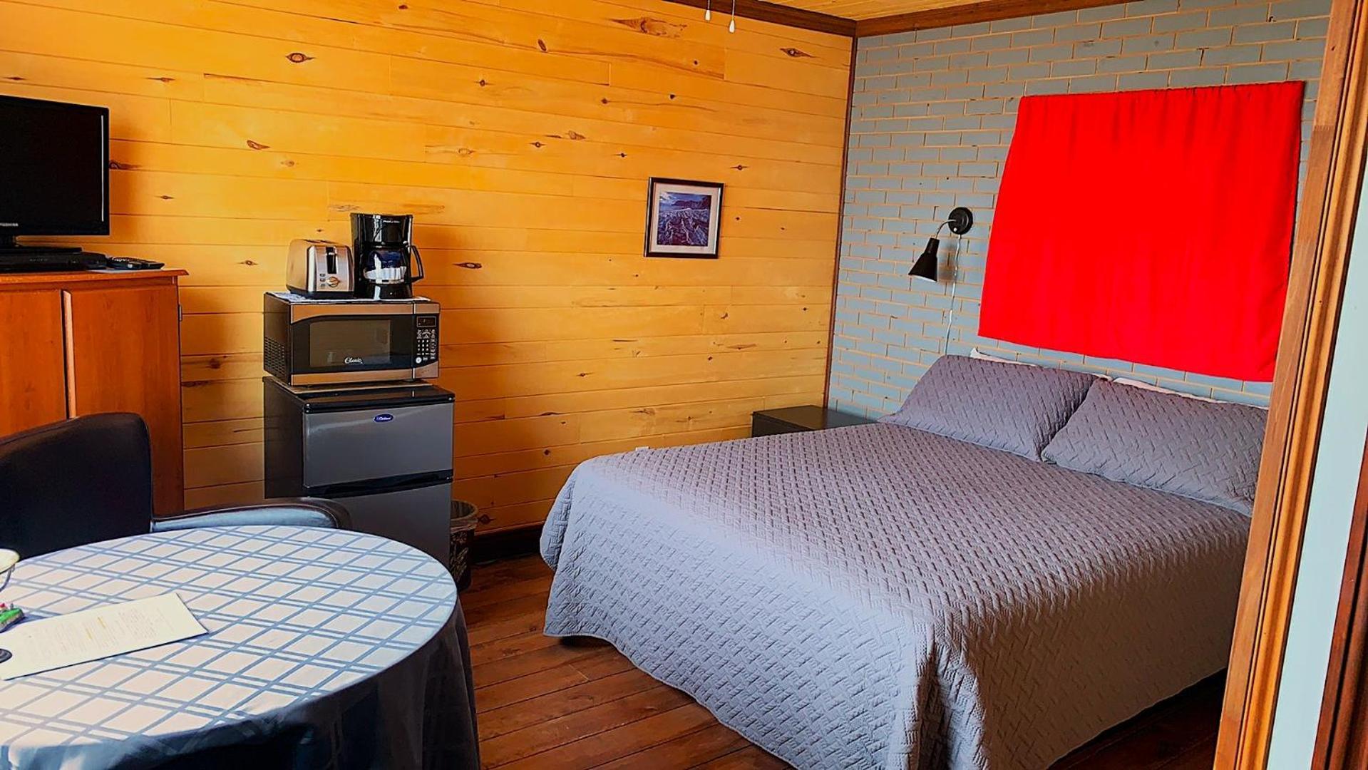 Motel Du Haut Phare Cap-des-Rosiers エクステリア 写真